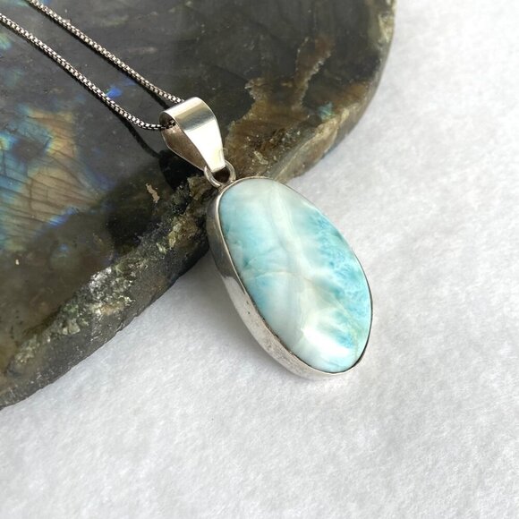 Sterling Silver 925 Oval Bezel Set Larimar Pendant Necklace 18.5" Box Chain - Picture 7 of 16